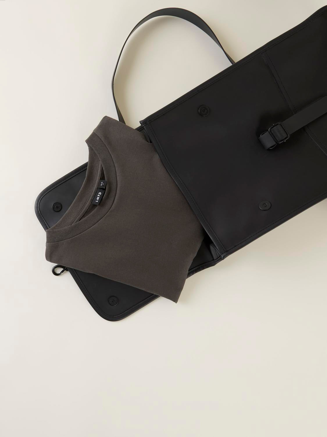 NLMHASKATE T-Shirts & Tops - Raven